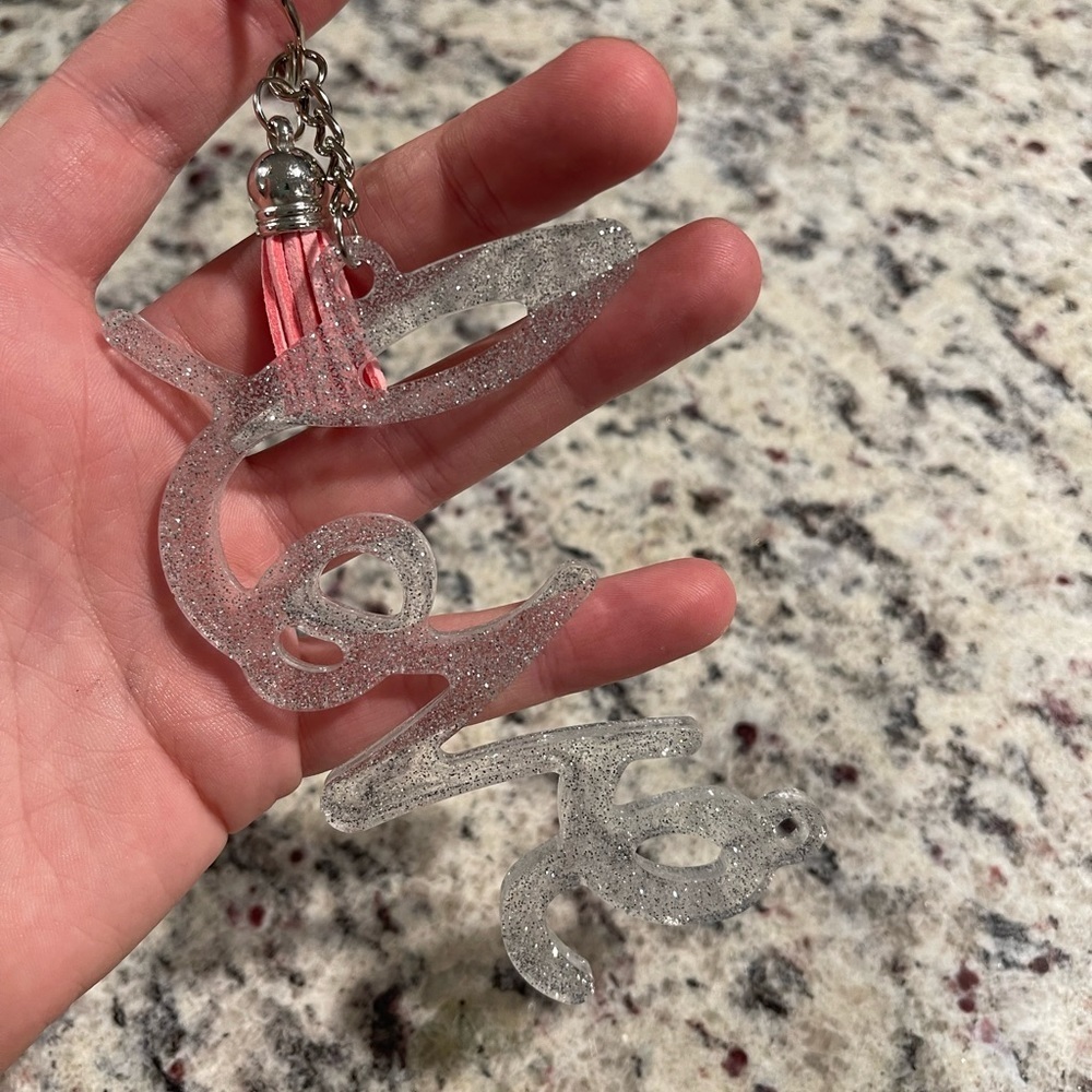 ππHPππ Handmade LOVE Keychain - Picture 2 of 6